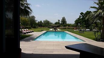 Heliconia Park