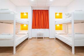 Benarrabá Hostel