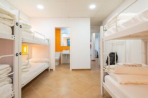Benarrabá Hostel