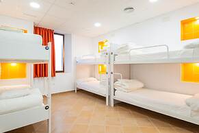 Benarrabá Hostel