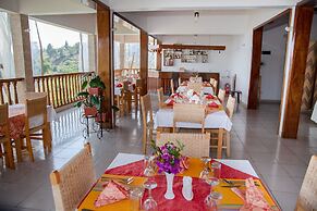 Rushel Kivu Lodge