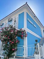 Stratos Hotel