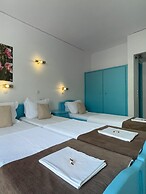 Stratos Hotel