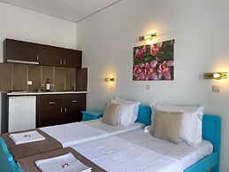 Stratos Hotel