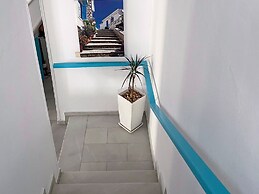 Stratos Hotel