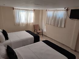 Hotel Ashly Loma Larga