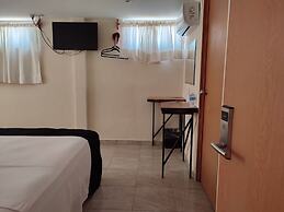 Hotel Ashly Loma Larga