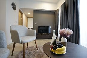 The First Stay Hotel