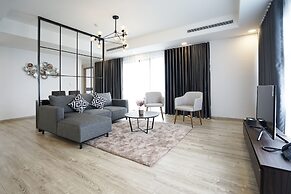 The First Stay Hotel