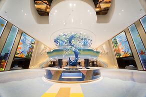 Dolphin Bay Hotel