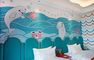 Dolphin Bay Hotel