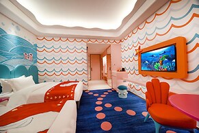 Dolphin Bay Hotel