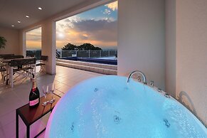 Crystal Villa SHIRAHAMA