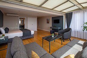 Moss Suites Hotel