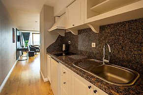 Moss Suites Hotel