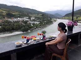 Hotel River Valley