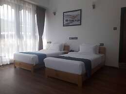 Hotel River Valley