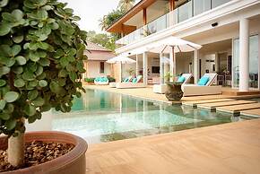 18 Bedroom Luxury Sea View Villas