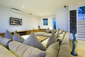 18 Bedroom Luxury Sea View Villas
