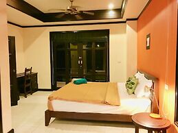 7 Bedroom Twin Villas on Beach Front Resort