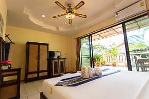 Chang Charlie Inn