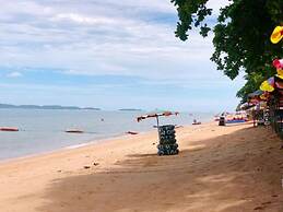 Chang Charlie Inn