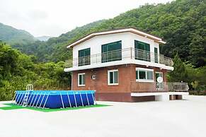 Sunny Hill Pension
