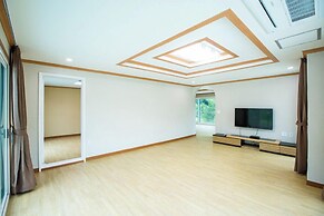 Sunny Hill Pension