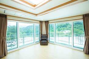 Sunny Hill Pension