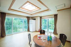 Sunny Hill Pension