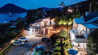 Santamonica Pension
