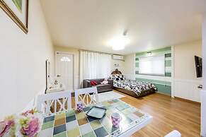 Ravie Pension