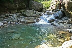 Ravie Pension