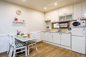 Ravie Pension