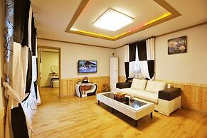 Ravie Pension