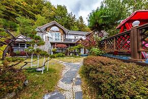 Ravie Pension