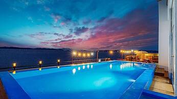 Blue and white pension
