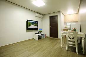 Apple farm stay