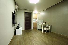 Apple farm stay