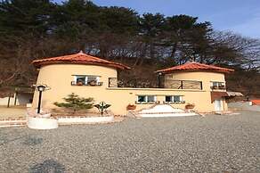 Apple farm stay