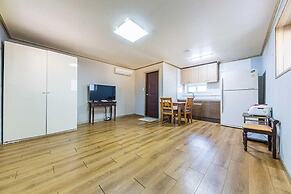 Apple farm stay