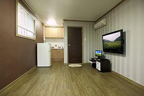 Apple farm stay