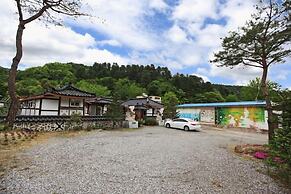 Apple farm stay