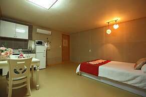 Apple farm stay