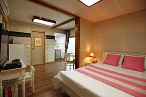 Apple farm stay