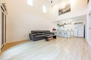 Vivaldi white house in vally