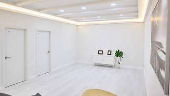 Vivaldi white house in vally