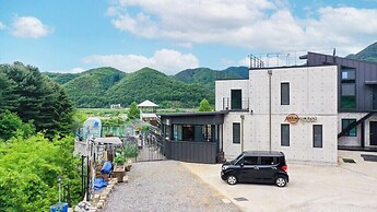Asamo poolvilla