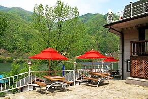 Cheungpungmyungwol Pension