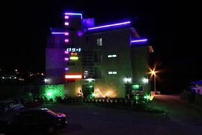 Damoa Pension